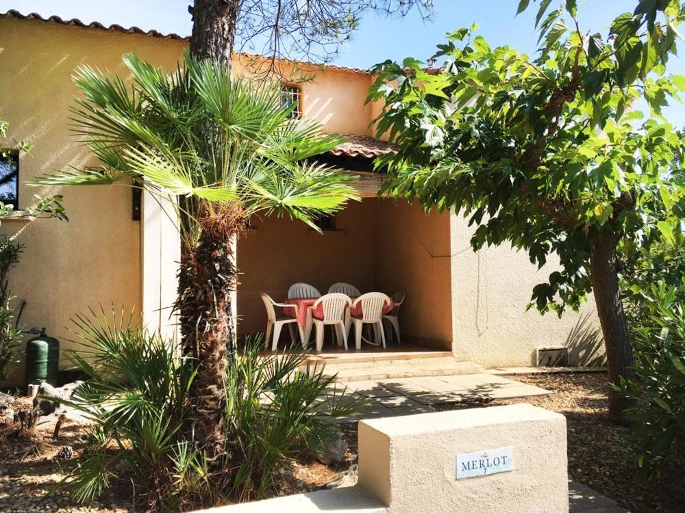 Gites Le Pressoir Vias Ngoại thất bức ảnh